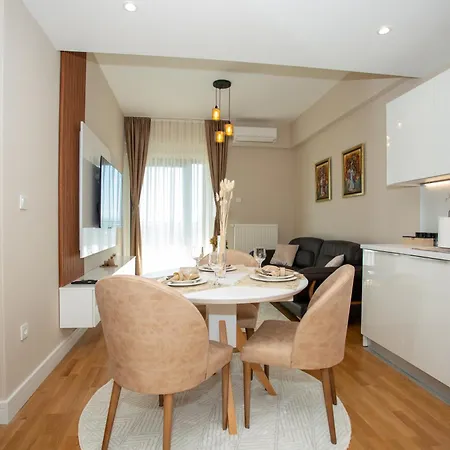 Diamond Limak, The Point 2 Apartment *